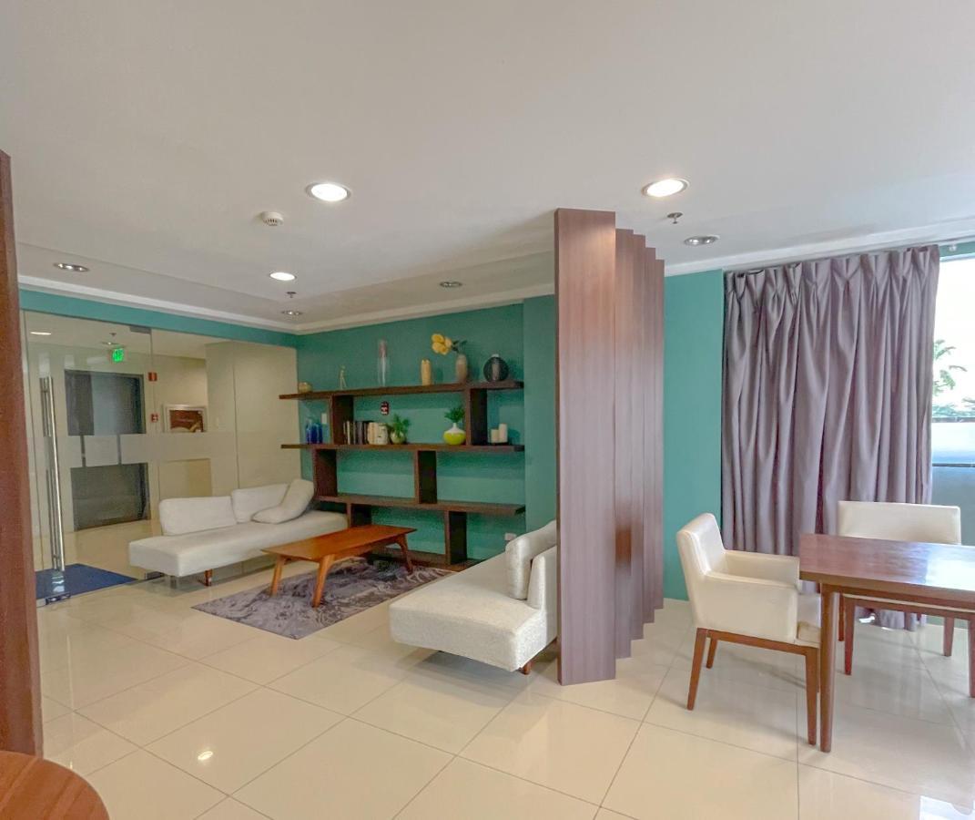 City Center- Balcony Suite Cebu Exterior photo